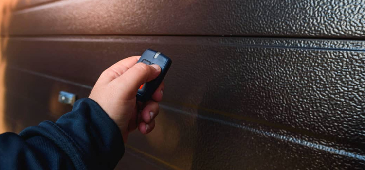 automatic door opener with remote control in East Pasadena